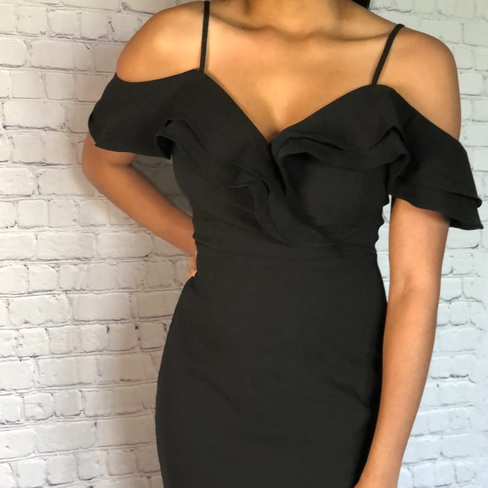 Ultra Glam Black Ruffled Body-Con Dress - Picture 5 of 6